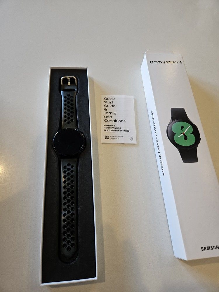 Samsing Galaxy 4 Smartwatch 