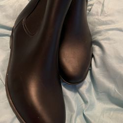 New Ladies Rain boots Size 10