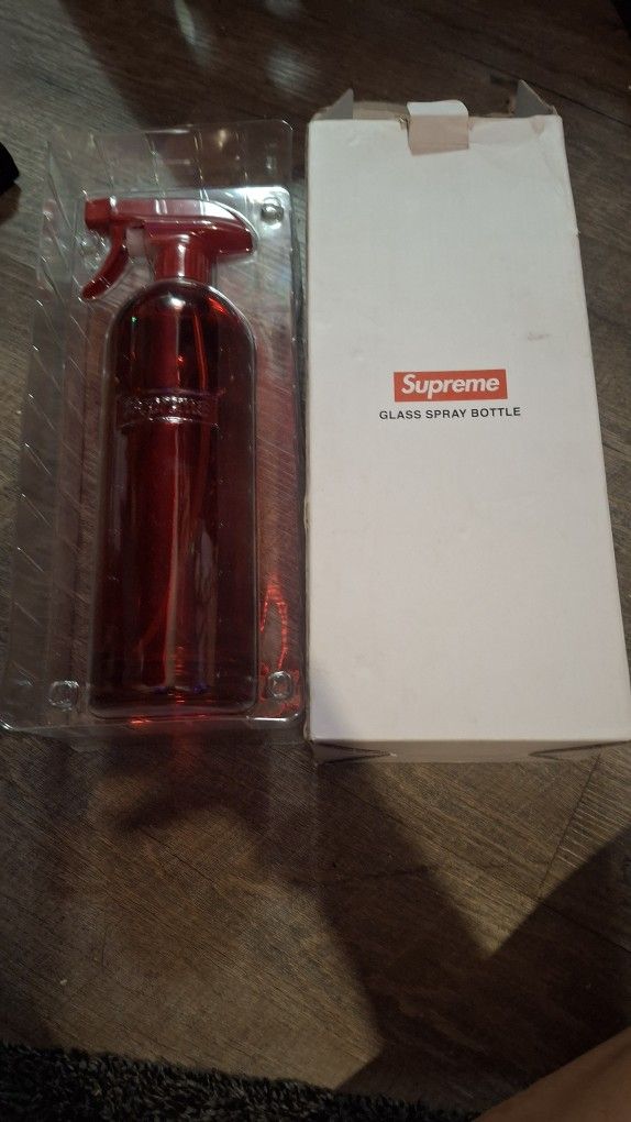 Supreme Glass Waterbottle