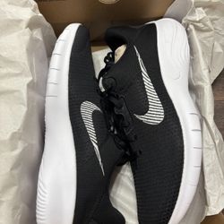 Brand new Nike men’s shoes, Pickup only