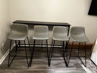 4 Chairs