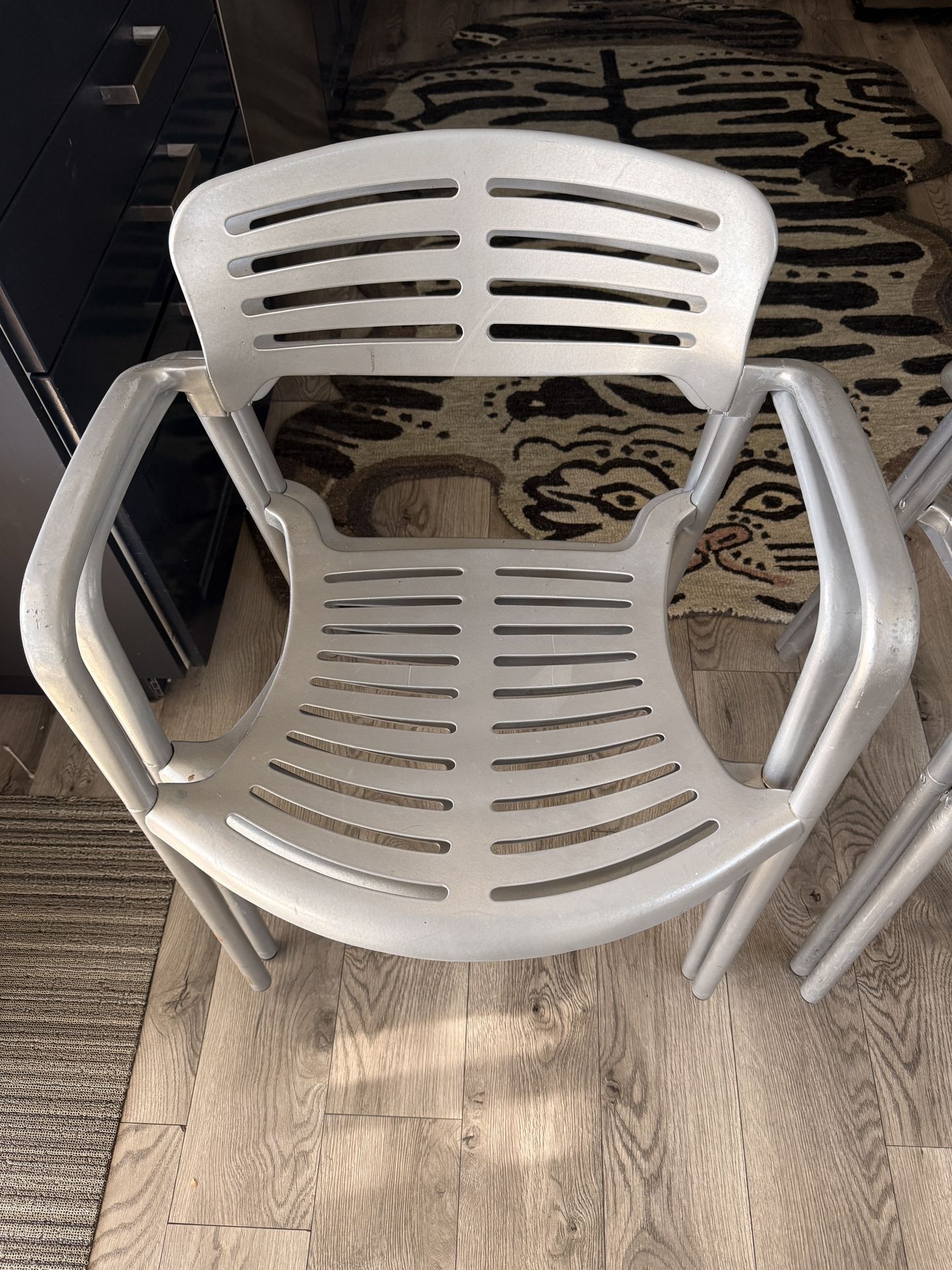 Set Of 4 Chairs