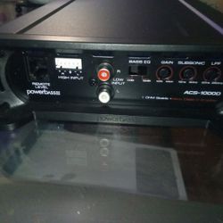 Brand new never been used car amp power base 1000 w retails for $895 before tax selling for $200