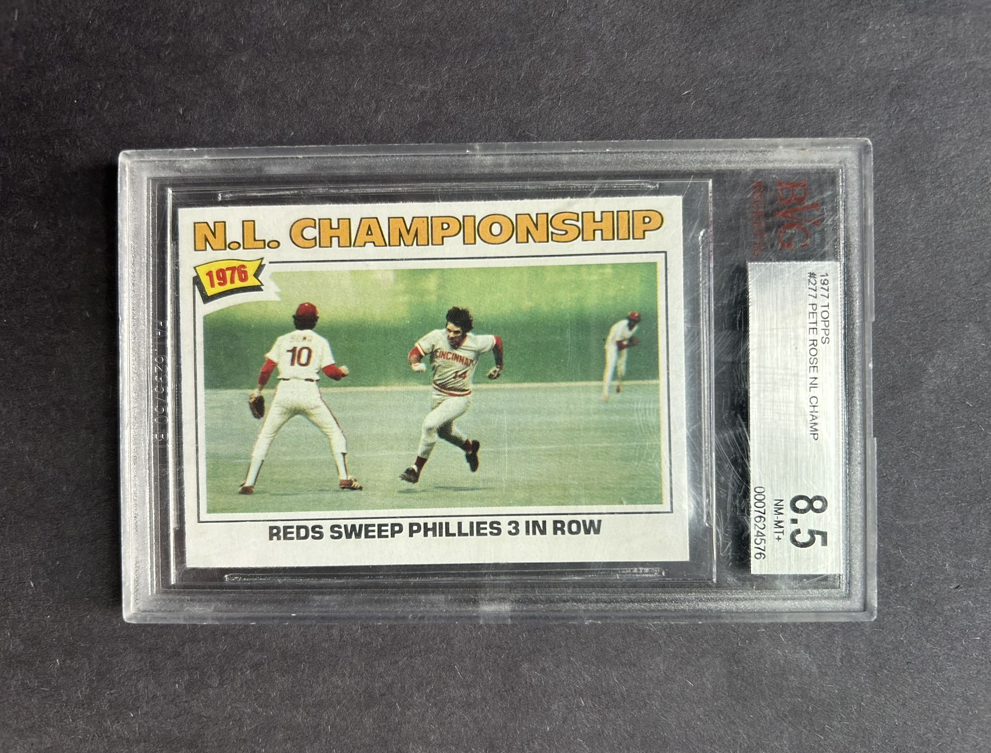 Vintage 1977 Topps #277 NLCS Pete Rose.BVG NM-MT+ 8.5. Negotiable