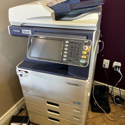 FREE Toshiba Copy Machine - For Parts or Repair (Needs Pickup)