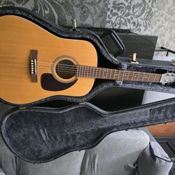 Seagull S6 + Spruce hand make Guitar W/ Hard Case