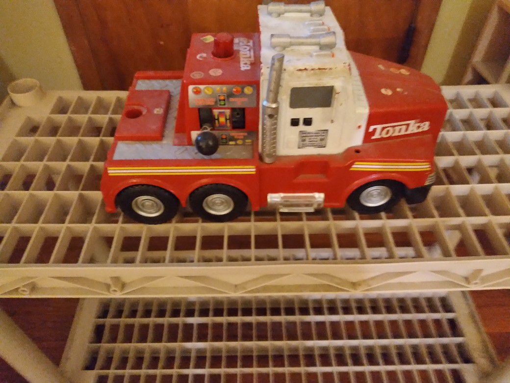 Tonka Fire Truck 2000 Is The Year Asking $20 Or Best Offer