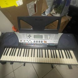Yamaha Keyboard 