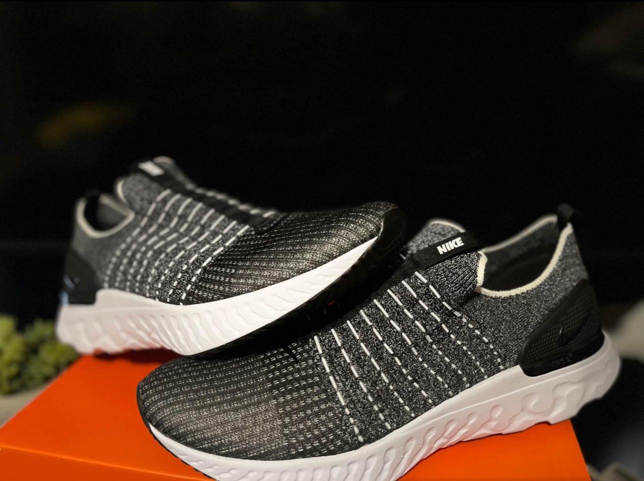 Nike Men's React Phantom Run Flyknit Running Shoes