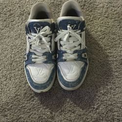 Lv Trainers
