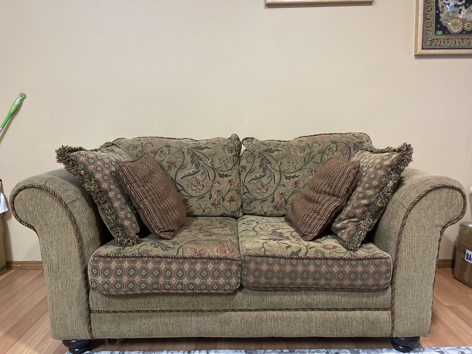 Vintage love seat and sofa set