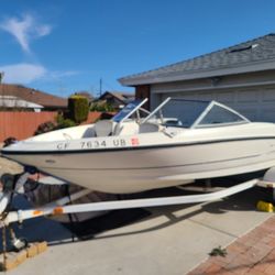 2004 Bayliner 175