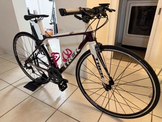 Trek Madone 5.2 WSD (OCLV Carbon) - Size 47 cm - Flat Bar ConversionDescription:Great opportunity! Selling a Trek Madone 5.2 WSD (Women's Specific Des