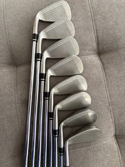 Golf Clubs: Nike Slingshot Irons 3-PW