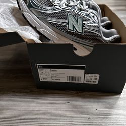 Women’s New Balance 740
