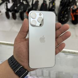 iPhone 14 Pro Max Unlocked 128GB! $649 Cash! Finance Available!