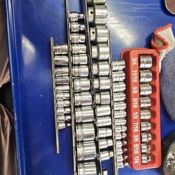 Snap On Sockets 3/8 And 1/4 Inch