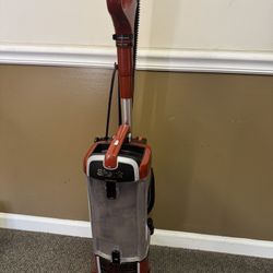 Shark Vacuum Cleaner 