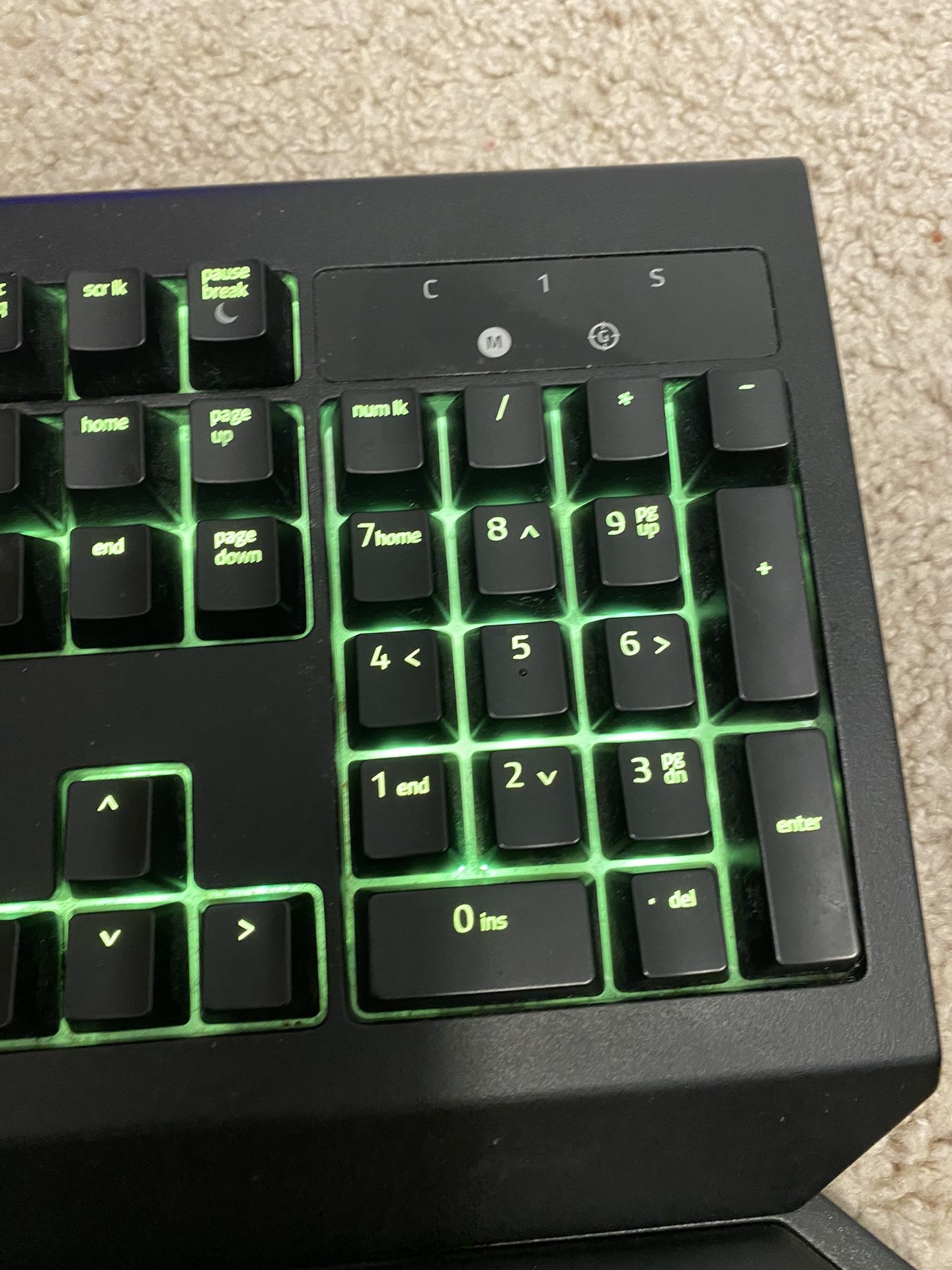 Razer BlackWidow Chroma V2 with Wrist Rest for Sale in Leander, TX