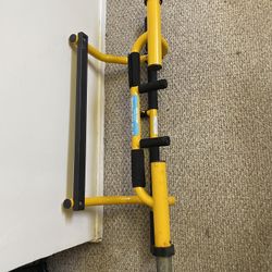 Pull Up Bar
