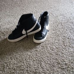 Nike Mid Blazers 
