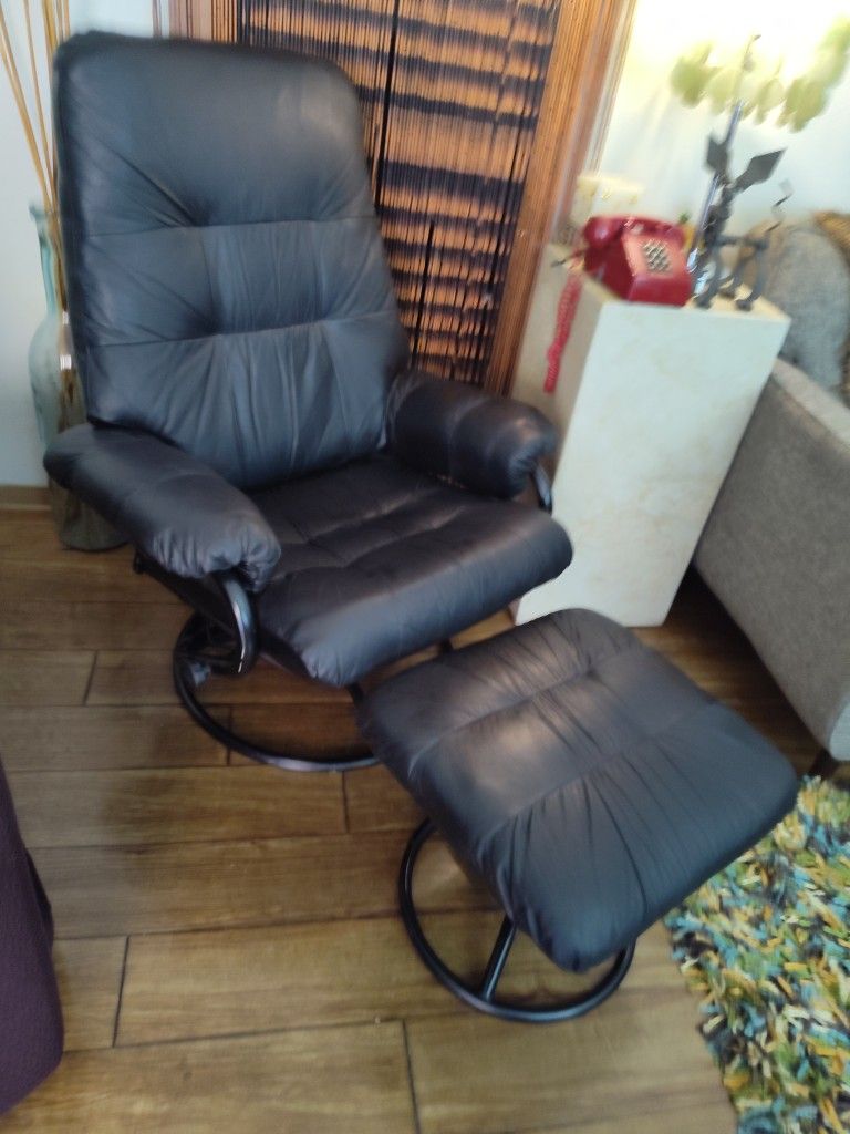 Black Swivel Recliner Chair Lounge Accent Armchair with Ottoman 🔥Special🔥
