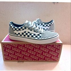 Vans Multiple Sizes Read Entire Description