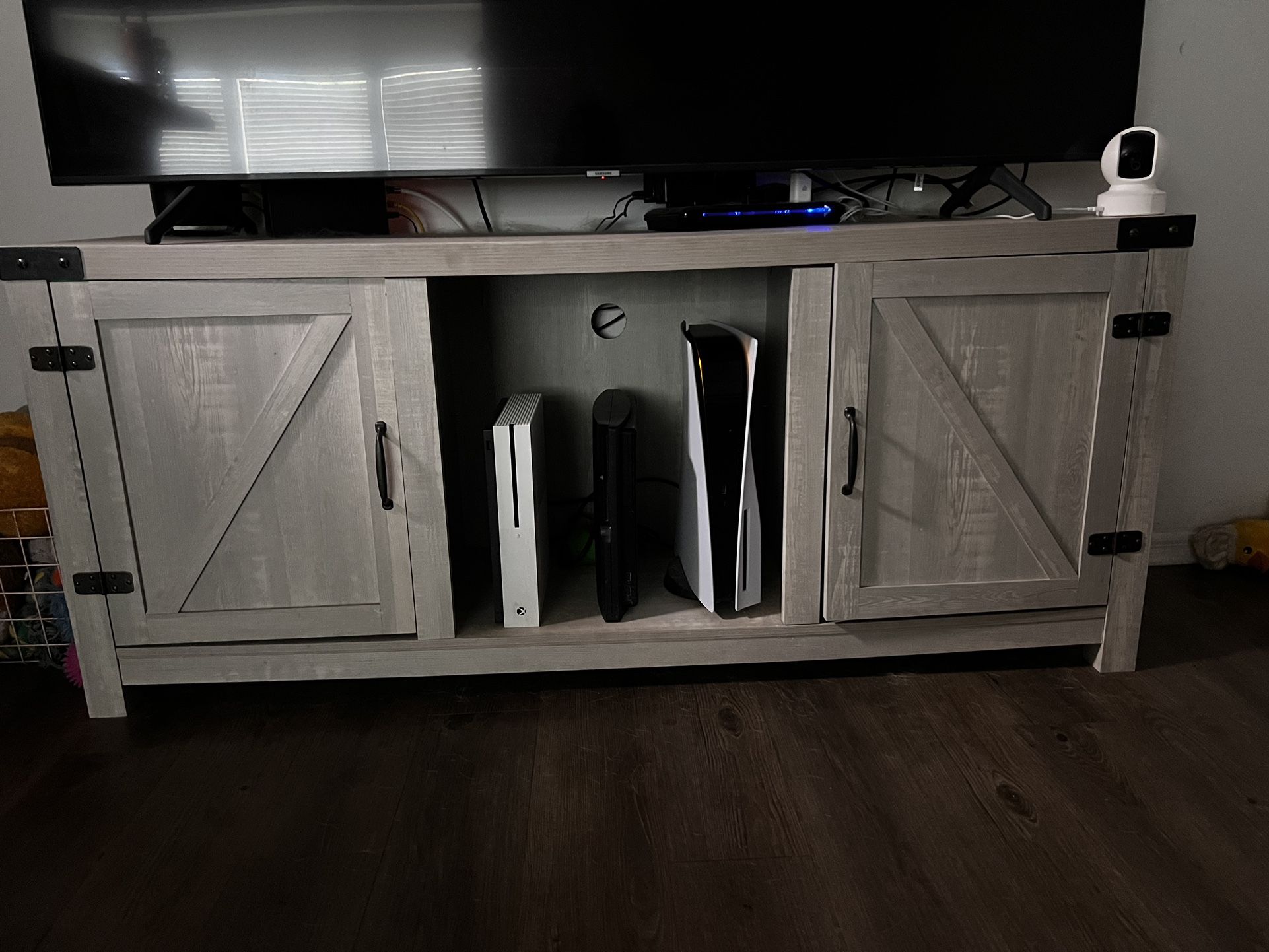 Coridan TV Stand