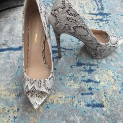 Fashion Nova Snakeskin Pumps