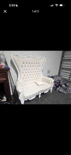 Double throne chairs r,e,n,t