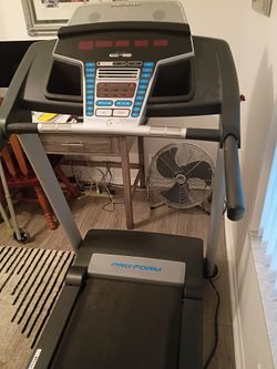 Pro-form  695LT treadmill