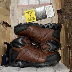 (NEW In Box) Reebok Zigkick Work Boot 10.5 M (NEW)