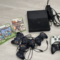 Xbox 360 + Controllers + Games