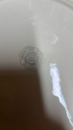 Universal Cambridge Camwood Ivory Ceramic Plate