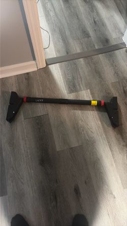 Lader Doorway Pull Up Bar