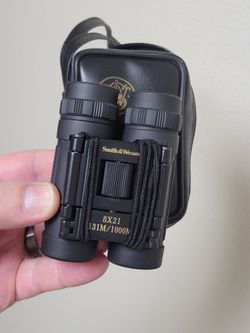 NEW Smith & Wesson binoculars