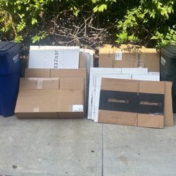 FREE BOXES