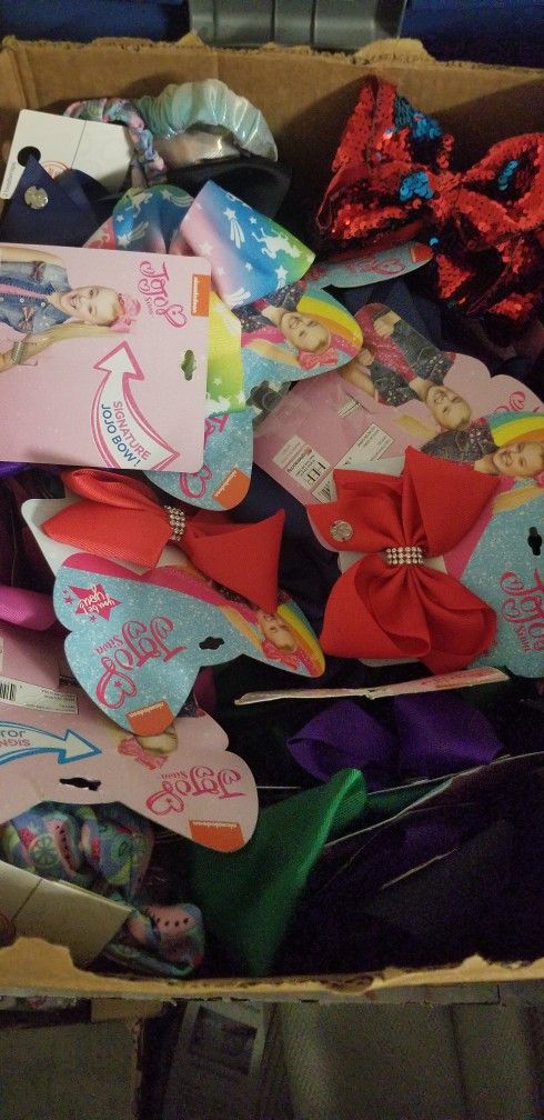 Jojo Bow And Sun Glass 