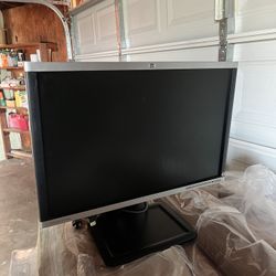 HP Computer Monitor 