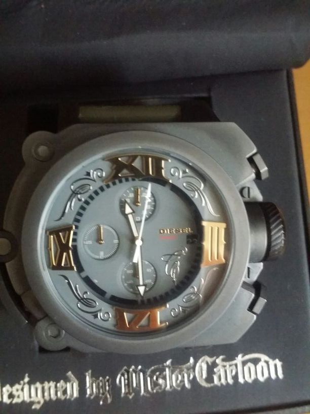 DIESEL WATCH MISTER CARTOON LIMITED EDITION DZM0002 for Sale in