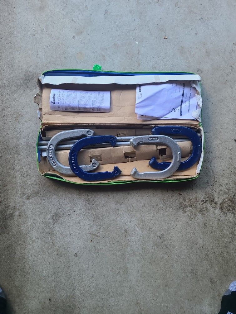 Horseshoes Yard Game Set