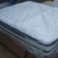 Hampton Rhodes King Size Pillow Top Mattress And Box Springs 