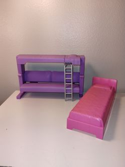 2018 Mattel Barbie Dream House Purple Couch Bunk Bed Combo & Pink Bed