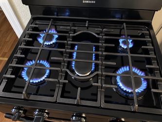 Gas stove