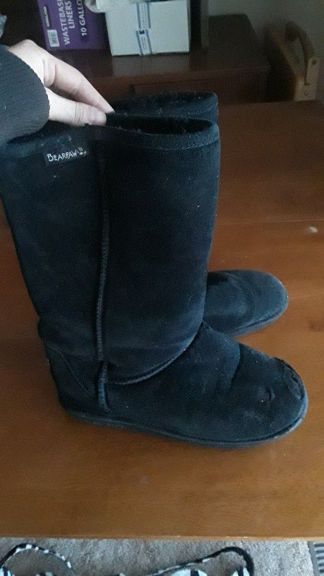 Bearpaw Brand Boots ( Womens 7-7 1/2 )