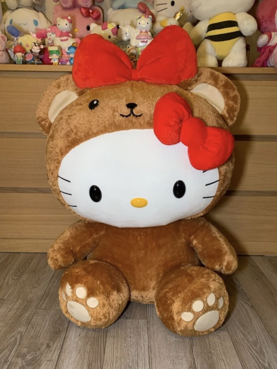 Hello Kitty Jumbo Large Plush 30”