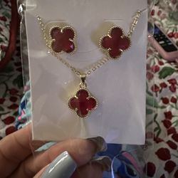 Necklace Set