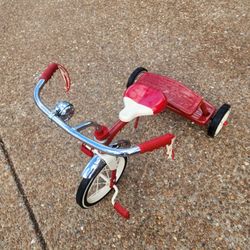 *** CHILDREN'S TRICYCLES ***