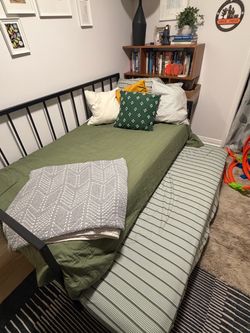 Trundle Bed + 2 Twin Mattresses LIKE NEW