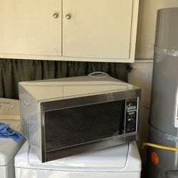 A Big Ass Microwave 